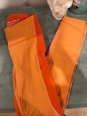 Outdoor Voices Orange and Coral Colorblock Leggings